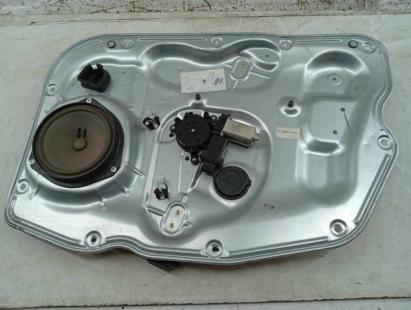 Motor e elevador de vidro frente direito ALFA ROMEO GIULIETTA (940_) | 10 - 