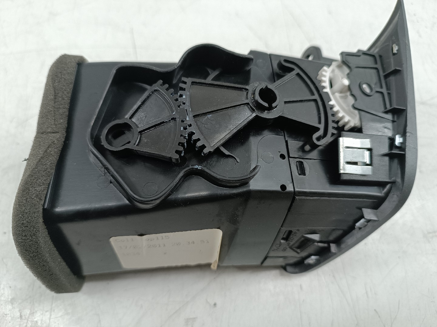 Difusor de ar direito ALFA ROMEO GIULIETTA (940_) | 10 -  Imagem-2