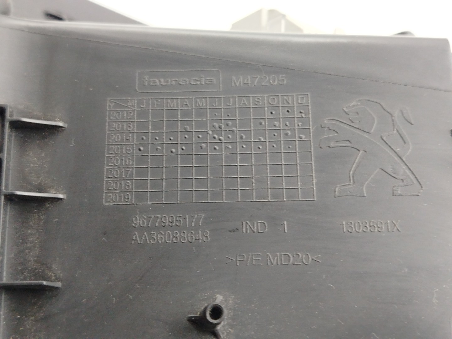 Porta luvas PEUGEOT 308 SW II | 14 -  Imagem-7