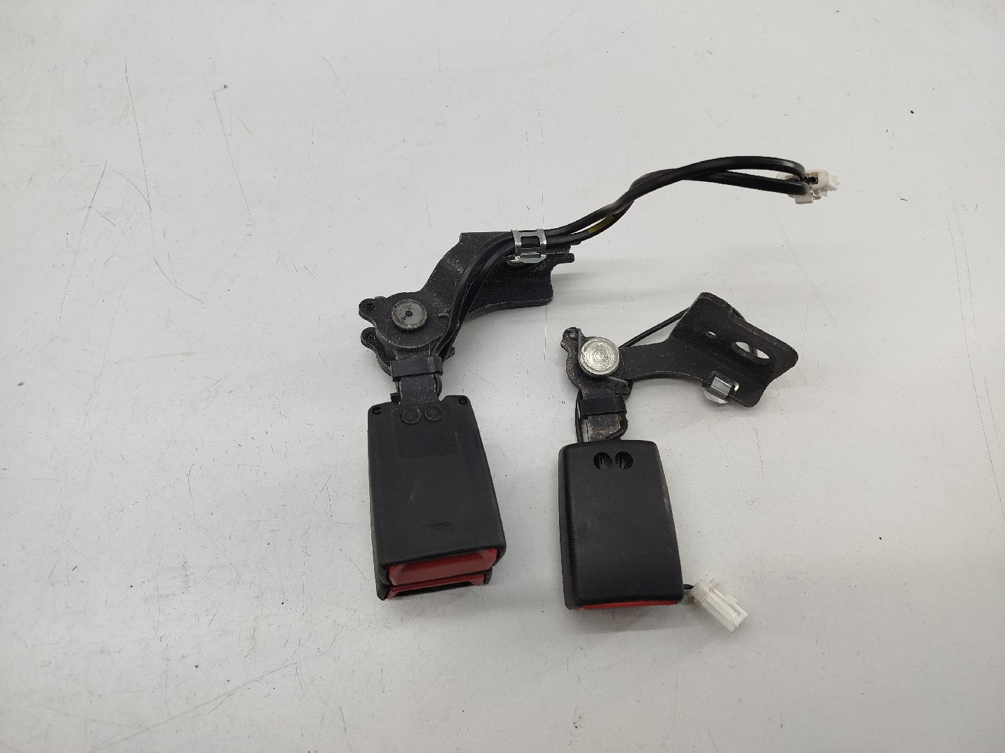 Encaixe cinto traseiro PEUGEOT 308 SW II | 14 - 