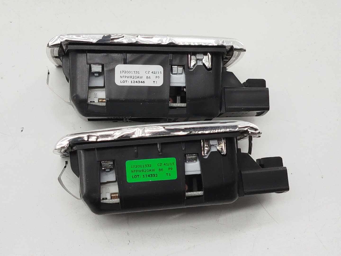 Luz interior PEUGEOT 308 SW II | 14 -  Imagem-3