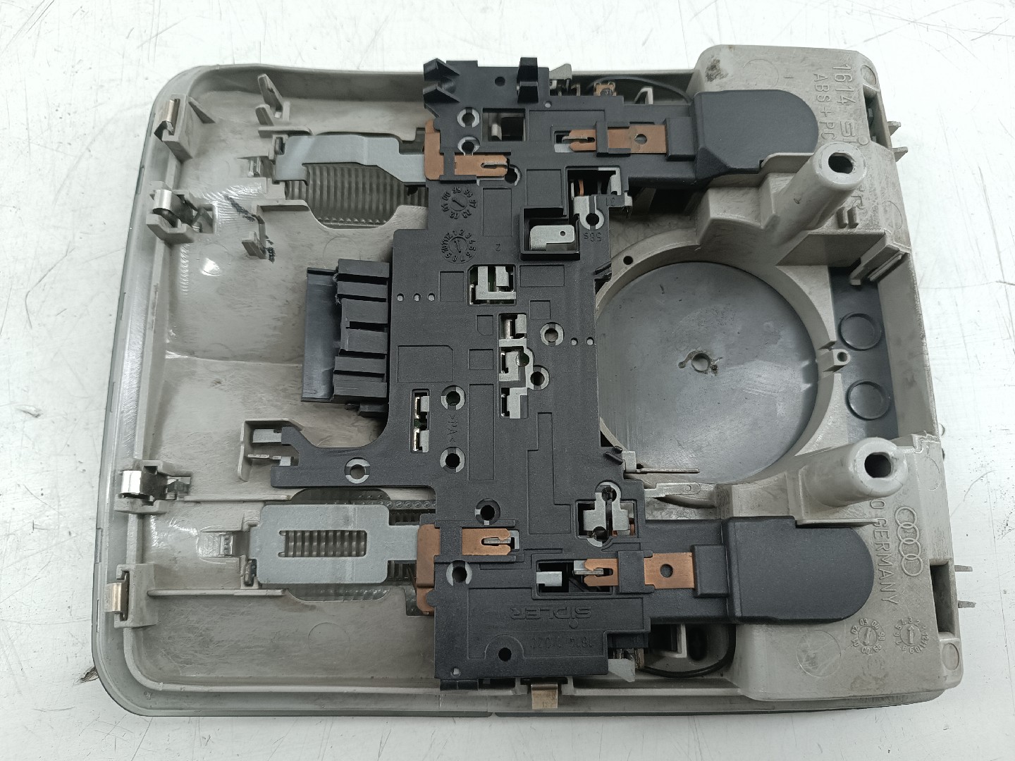 Plafonier AUDI A3 (8L1) | 96 - 06 Imagem-1