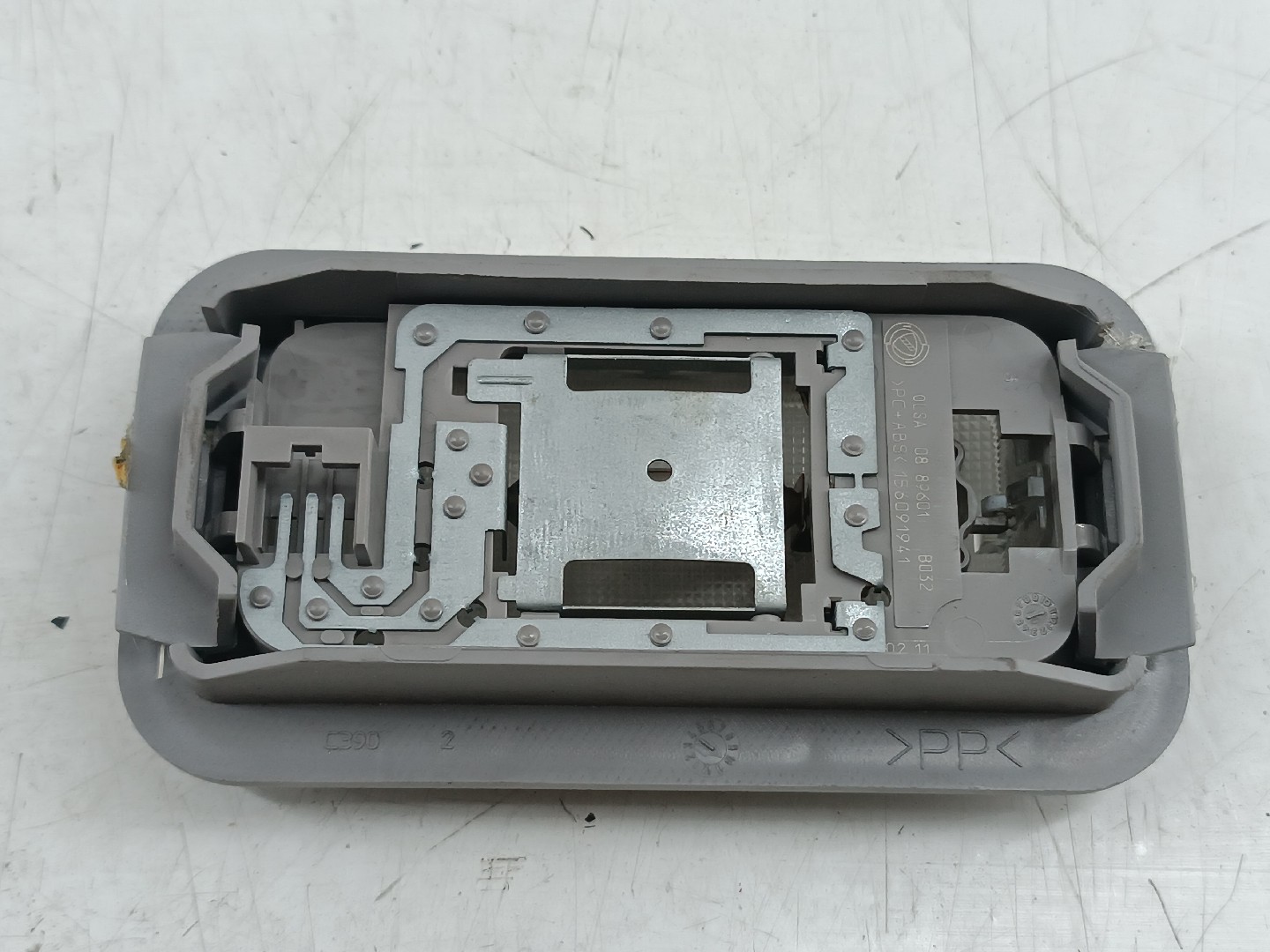 Plafonier traseira ALFA ROMEO GIULIETTA (940_) | 10 - 