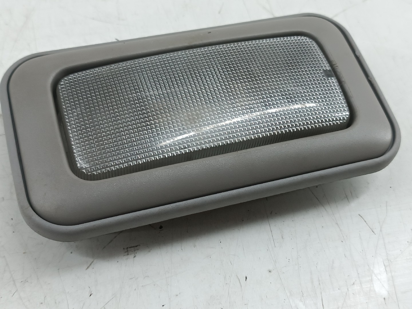 Plafonier traseira ALFA ROMEO GIULIETTA (940_) | 10 -  Imagem-4