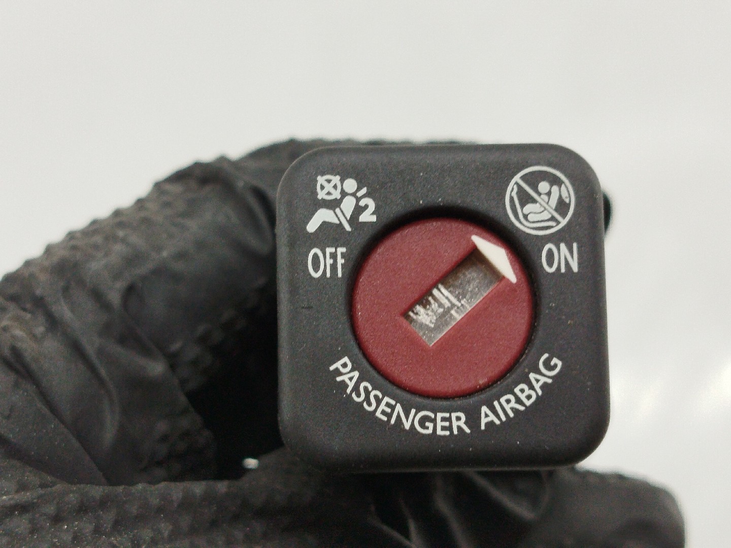Botão de airbag de passageiro PEUGEOT 308 SW II | 14 -  Imagem-4