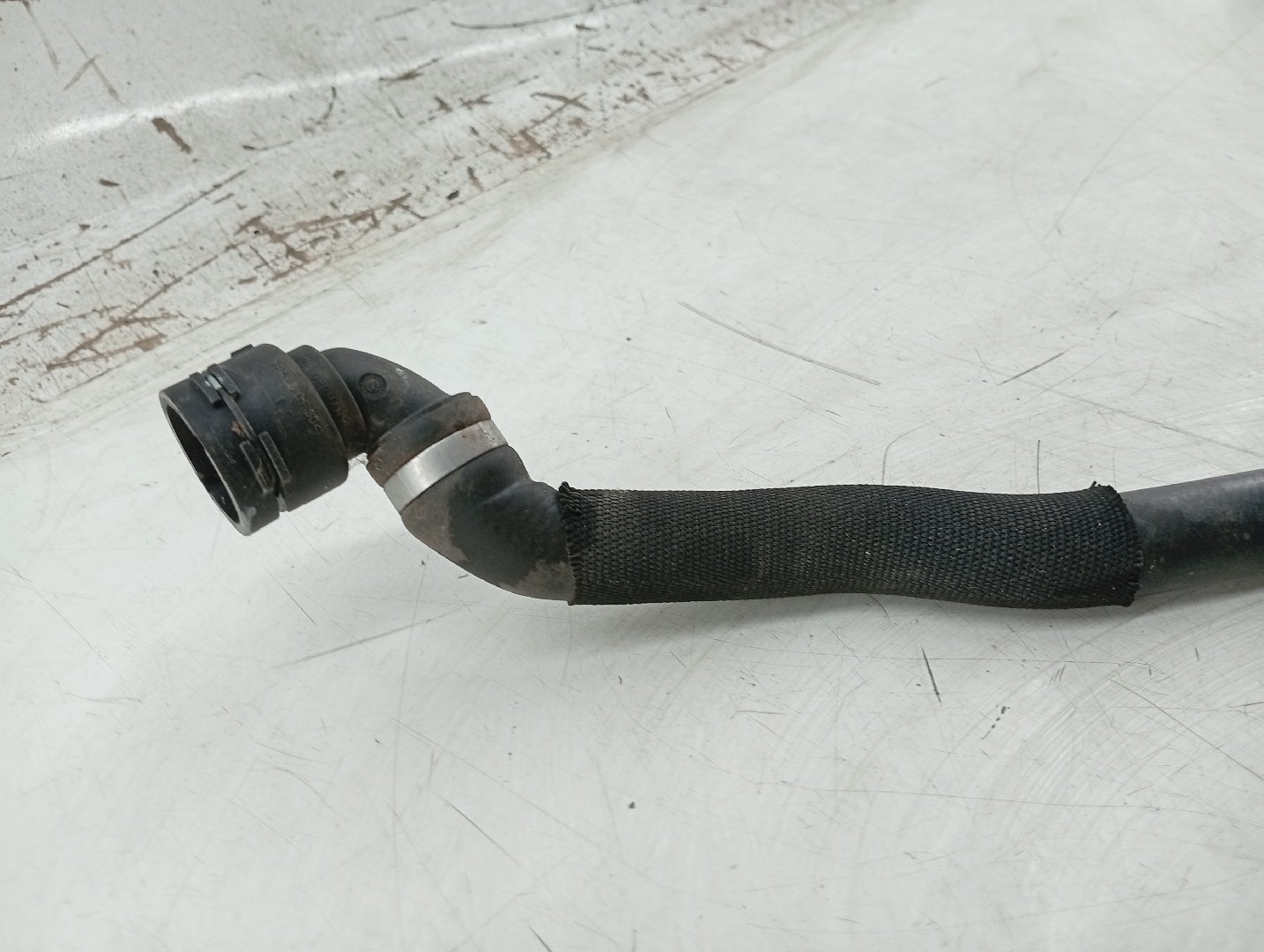 Tubo de Água BMW 3 (E90) | 04 - 12 Imagem-4