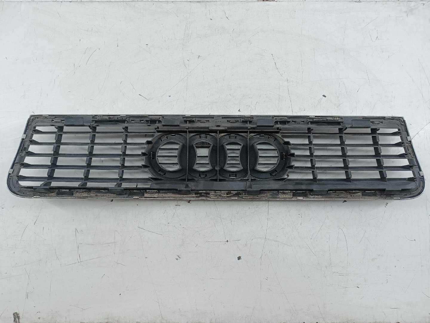 Grelha de radiador AUDI A4 Avant (8E5, B6) | 00 - 05