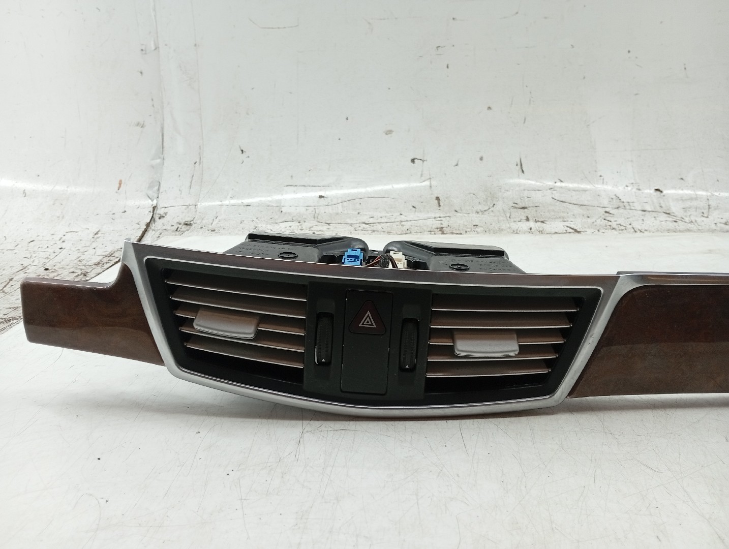 Friso do Tablier MERCEDES-BENZ E-CLASS (W212) | 09 - 16 Imagem-4