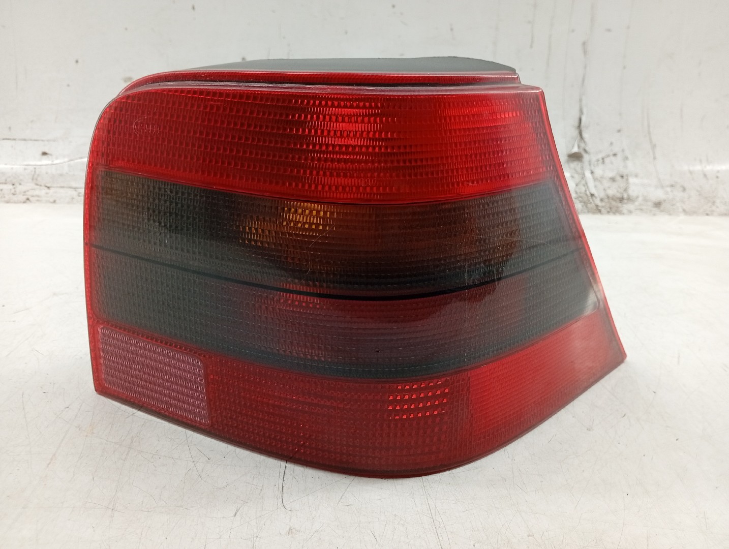 Farolim Stop Direito VOLKSWAGEN GOLF IV (1J1) | 97 - 07