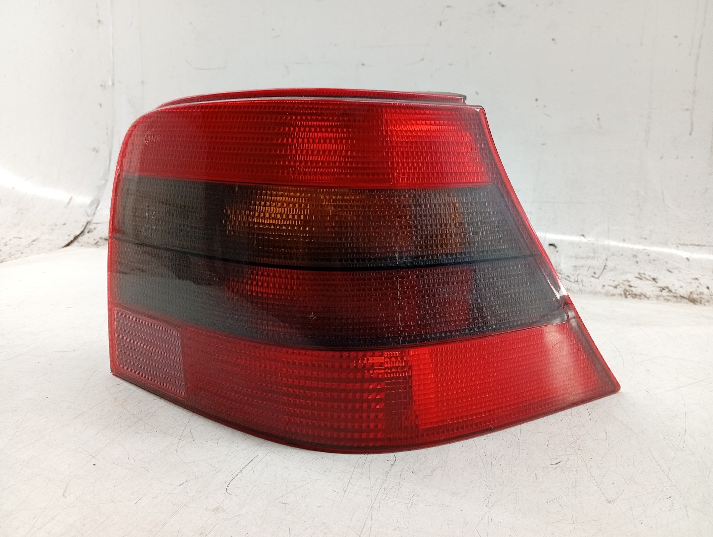 Farolim Stop Direito VOLKSWAGEN GOLF IV (1J1) | 97 - 07 Imagem-2