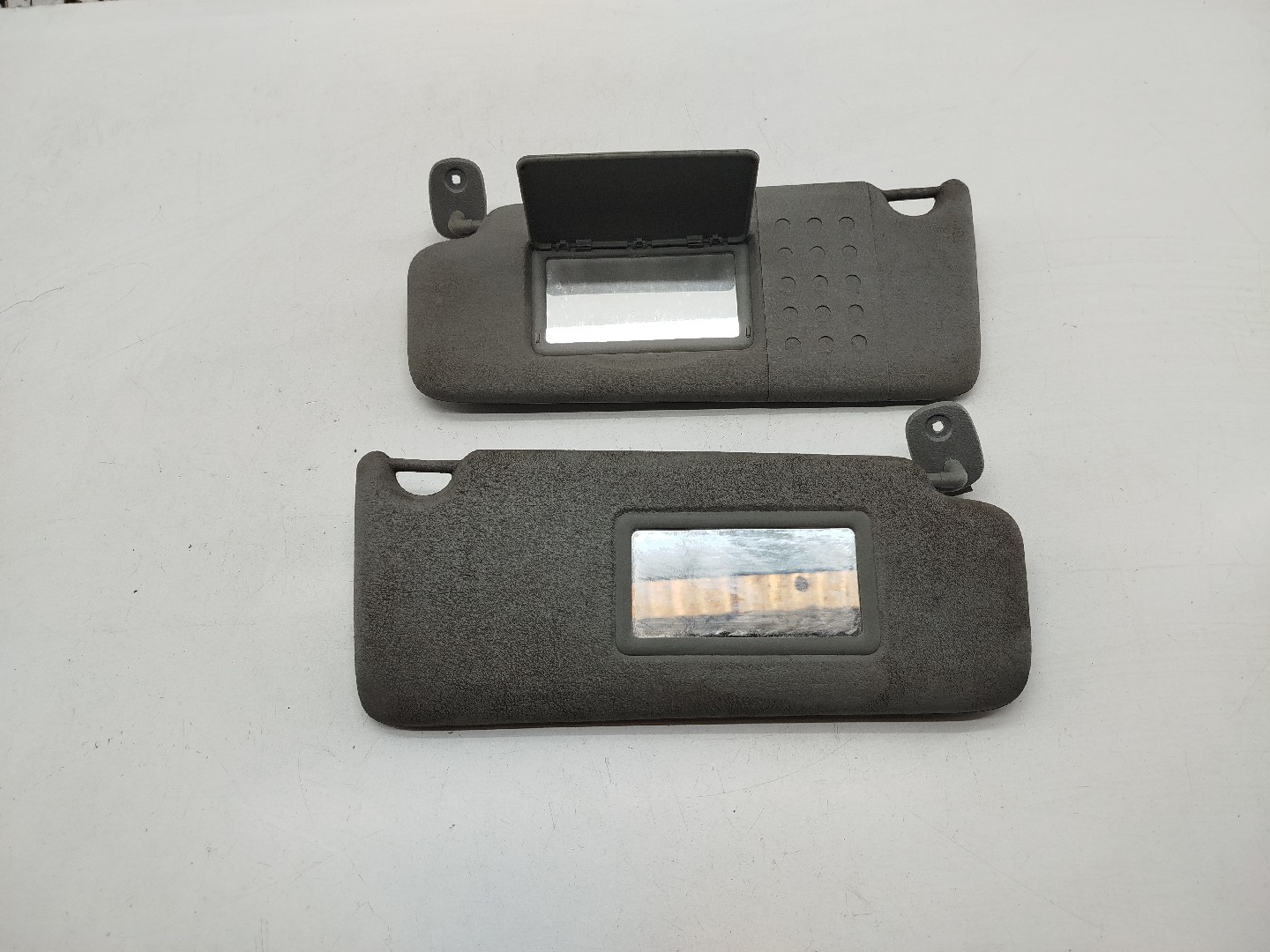 Palas de sol direita e esquerda RENAULT CLIO II (BB_, CB_) | 98 -  Imagem-1