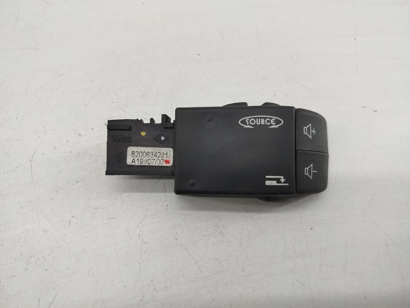 Comando de rádio RENAULT CLIO II (BB_, CB_) | 98 - 