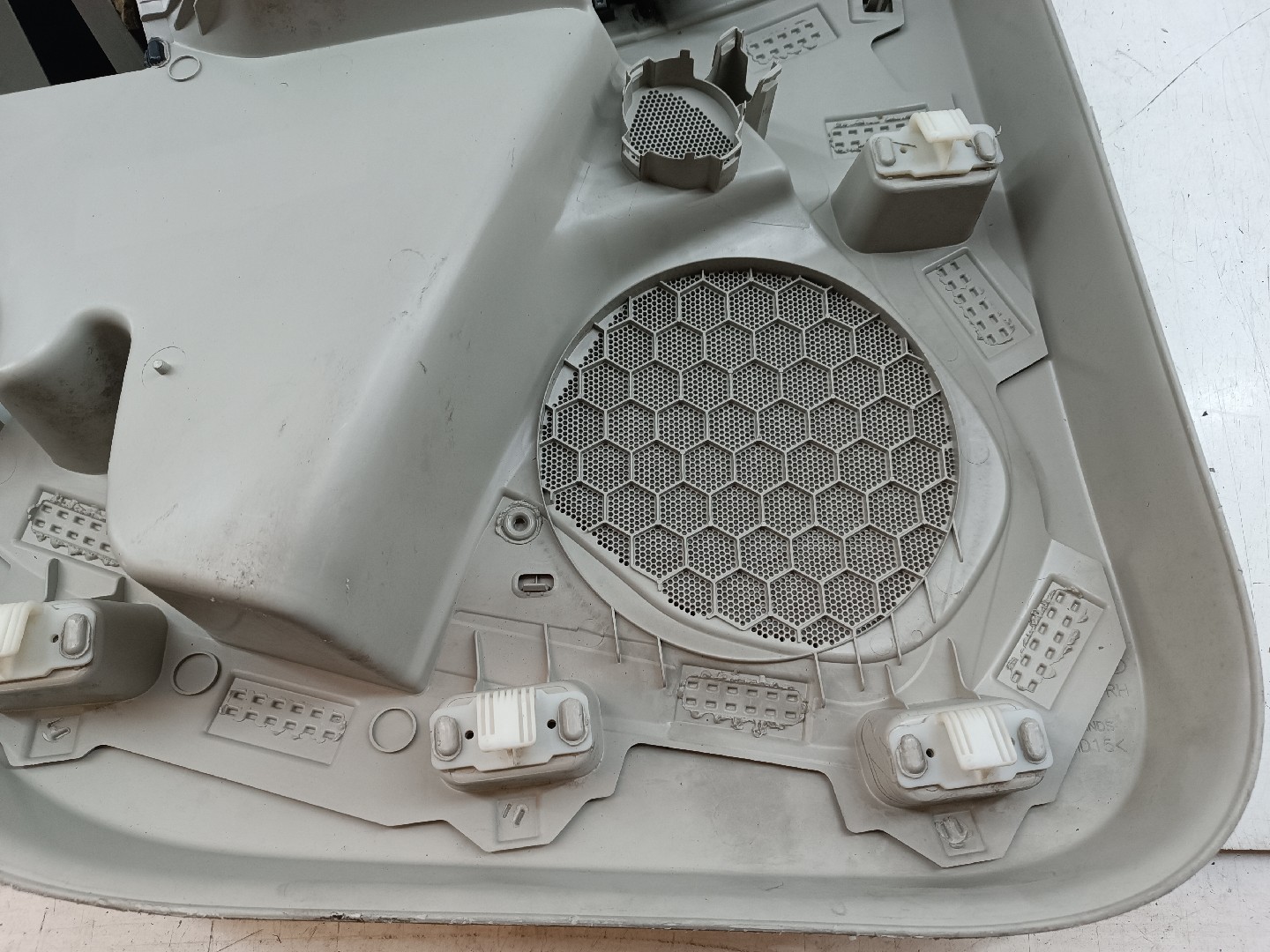 Quartela de porta trás direita VOLVO V40 Hatchback (525, 526) | 12 -  Imagem-1