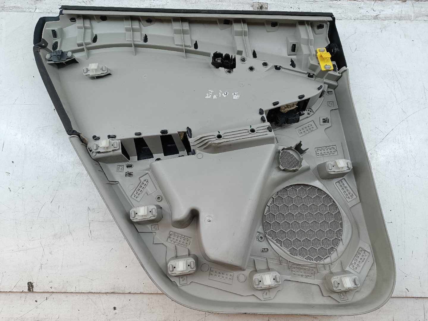 Quartela de porta trás direita VOLVO V40 Hatchback (525, 526) | 12 - 