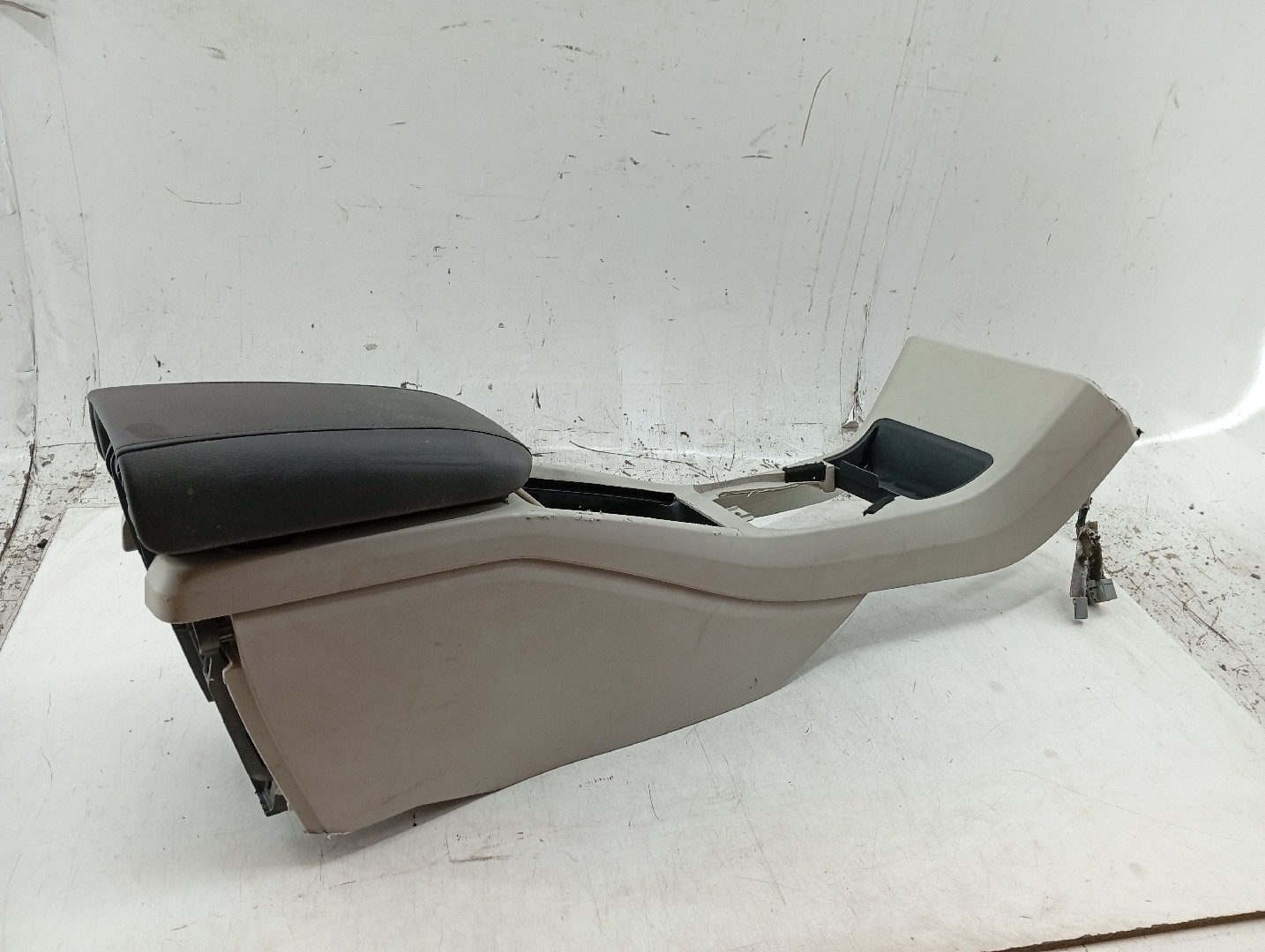 Consola de apoio de braço VOLVO V40 Hatchback (525, 526) | 12 -  Imagem-3