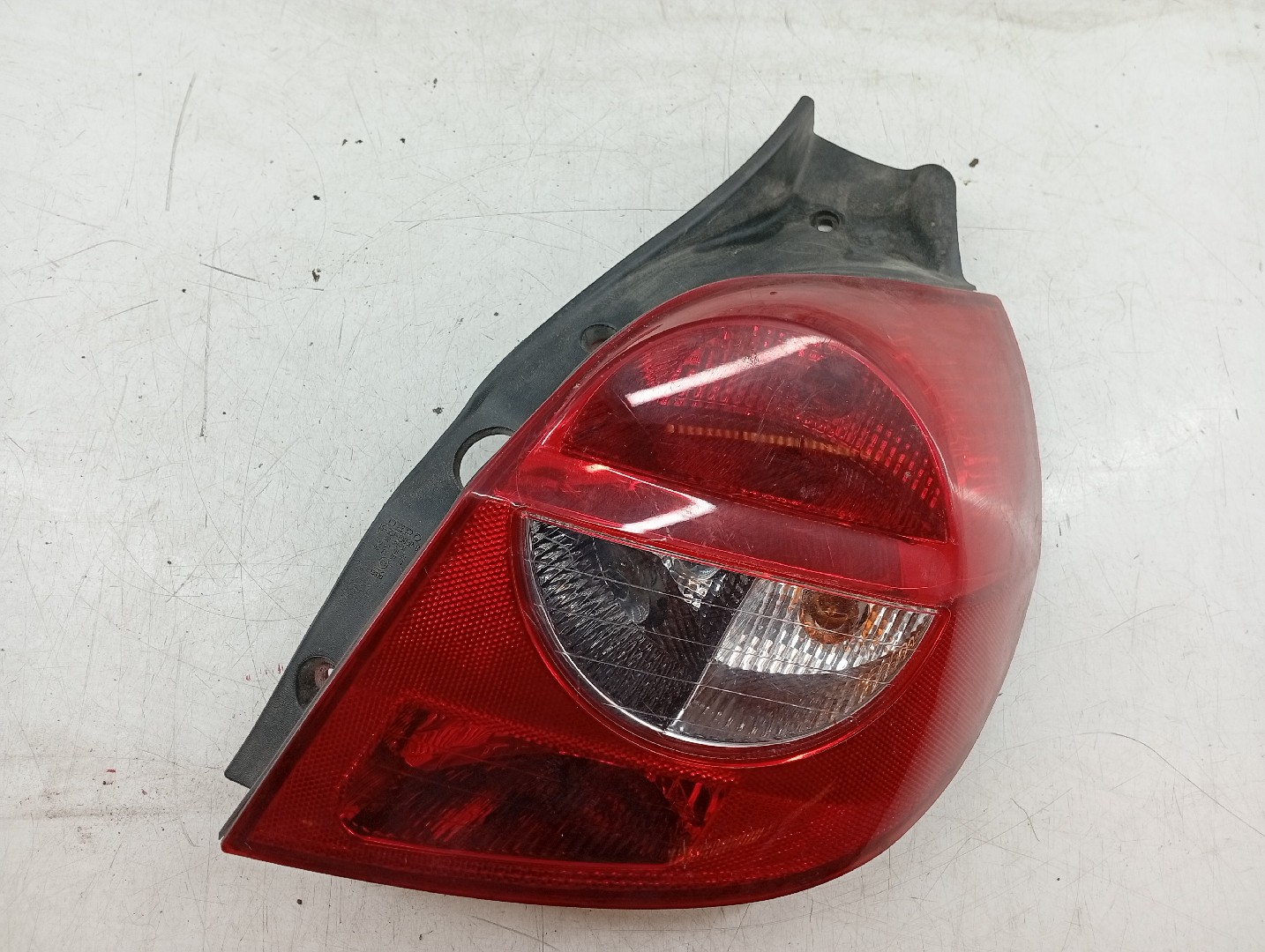 Farolim Stop Direito RENAULT CLIO III (BR0/1, CR0/1) | 05 -  Imagem-5