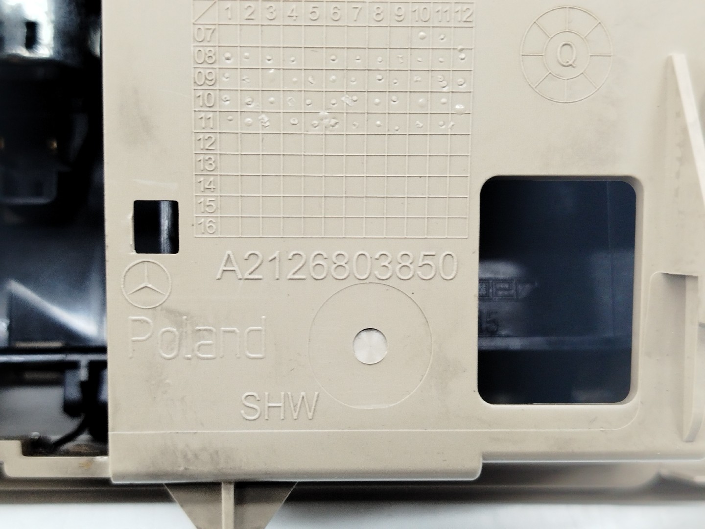 Cinzeiro MERCEDES-BENZ E-CLASS (W212) | 09 - 16 Imagem-2