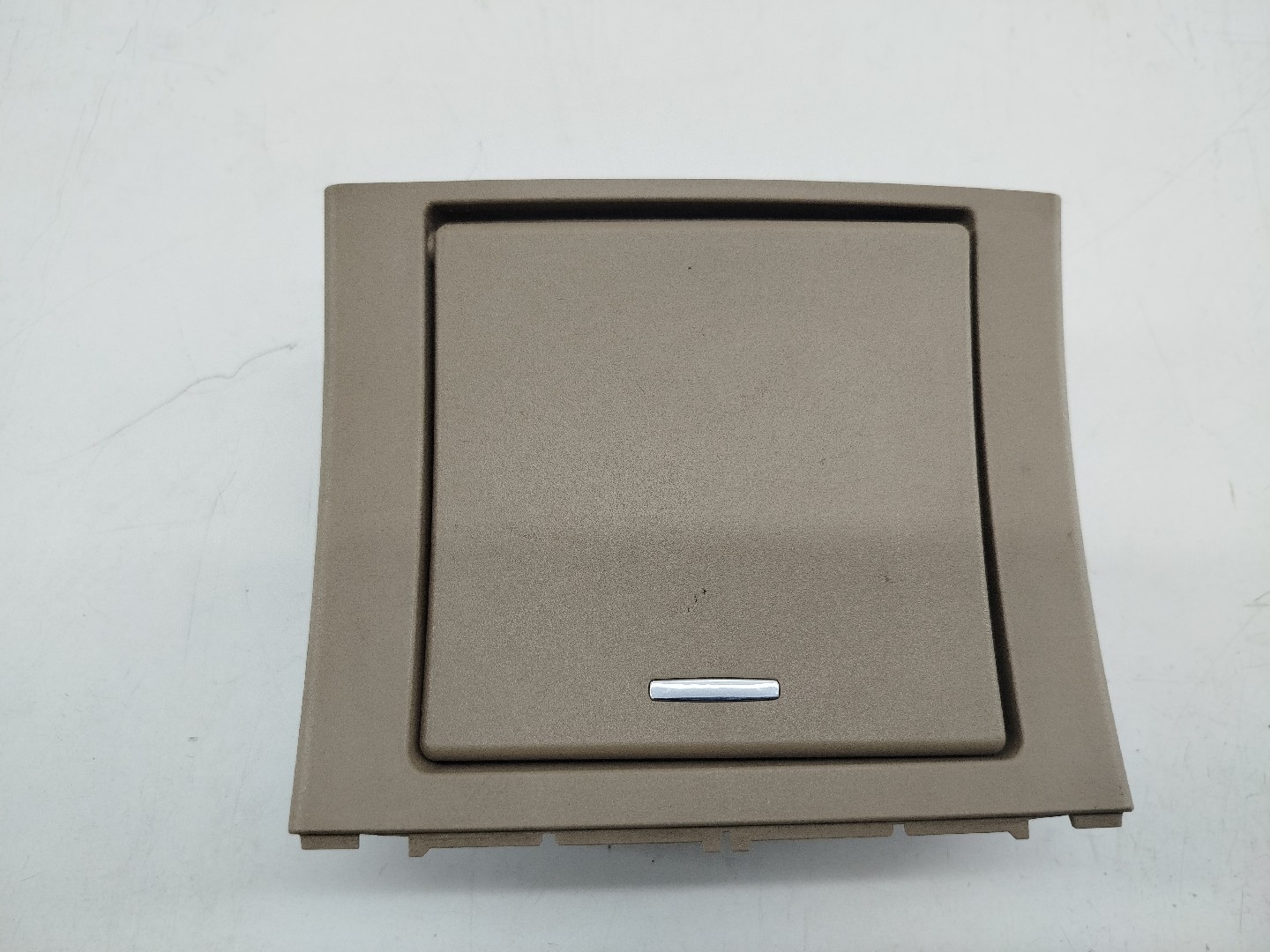 Cinzeiro MERCEDES-BENZ E-CLASS (W212) | 09 - 16