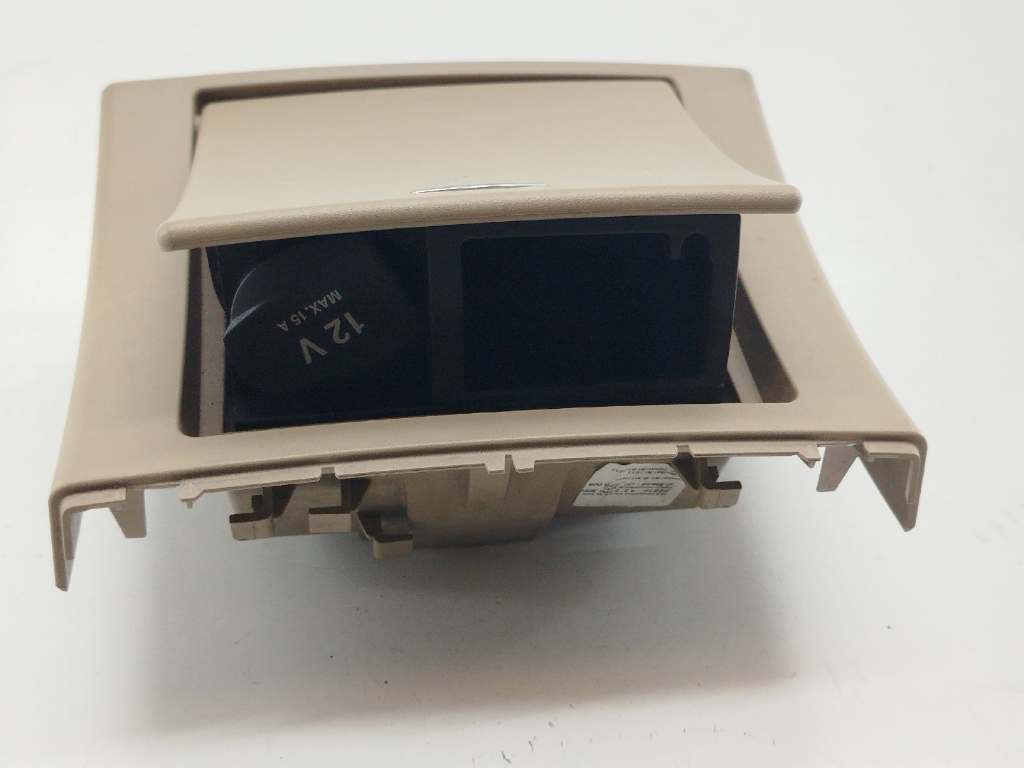 Cinzeiro MERCEDES-BENZ E-CLASS (W212) | 09 - 16 Imagem-5