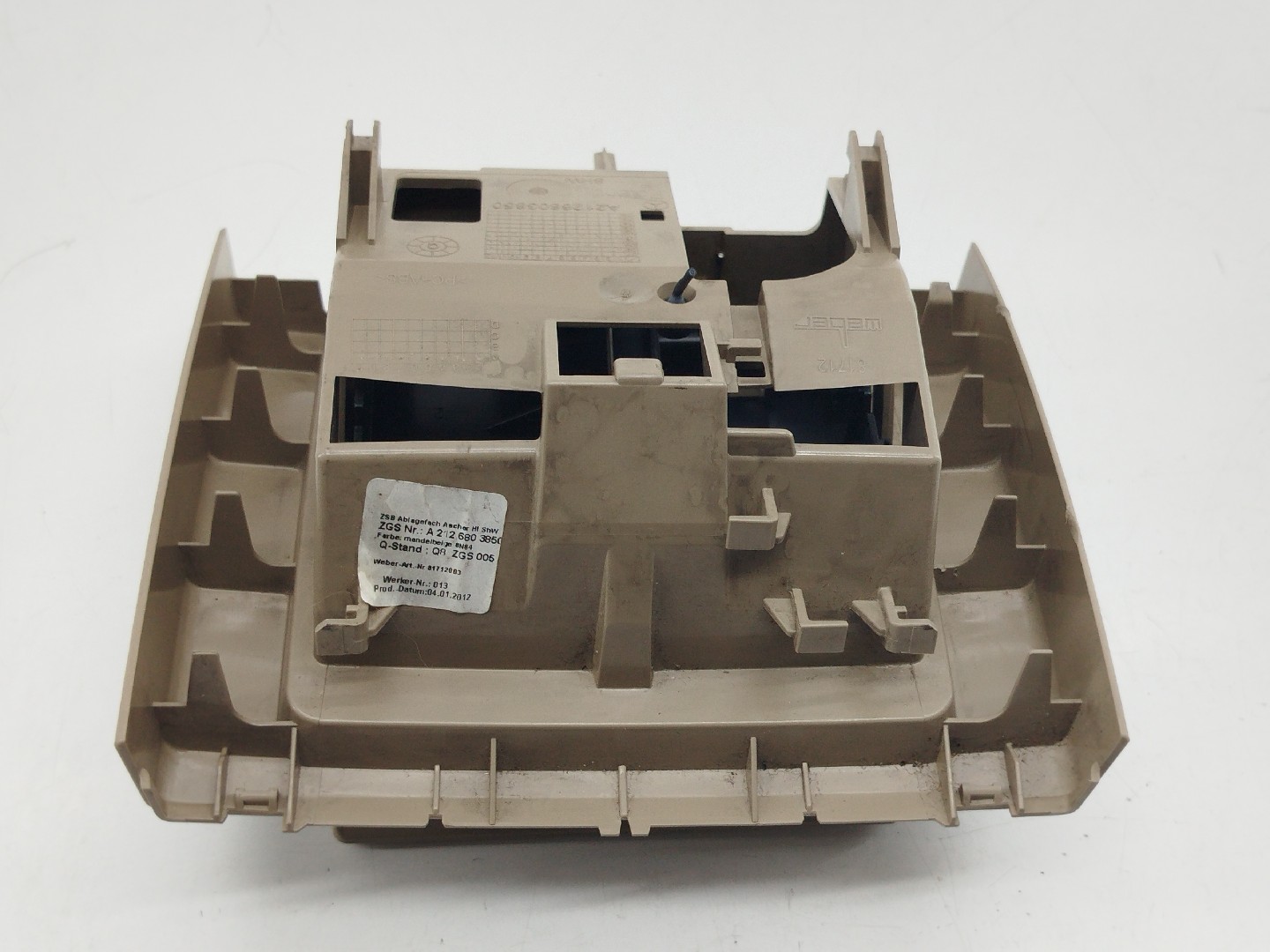 Cinzeiro MERCEDES-BENZ E-CLASS (W212) | 09 - 16 Imagem-4