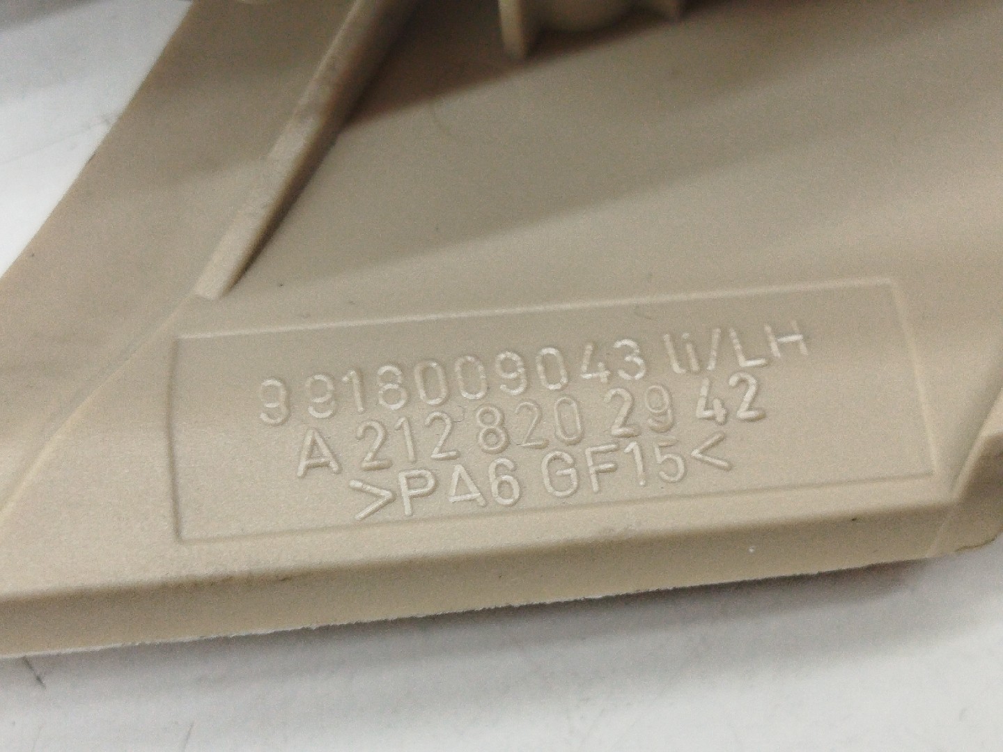 Mecanismo de cortina da mala MERCEDES-BENZ E-CLASS (W212) | 09 - 16 Imagem-3