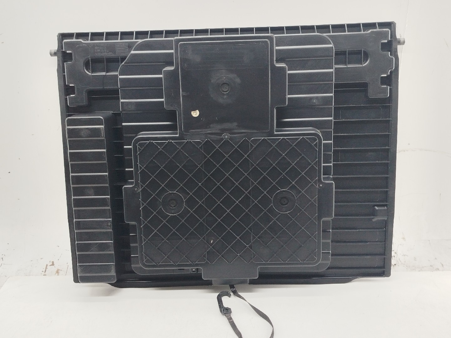 Cobertura inferior da mala MERCEDES-BENZ E-CLASS (W212) | 09 - 16 Imagem-4