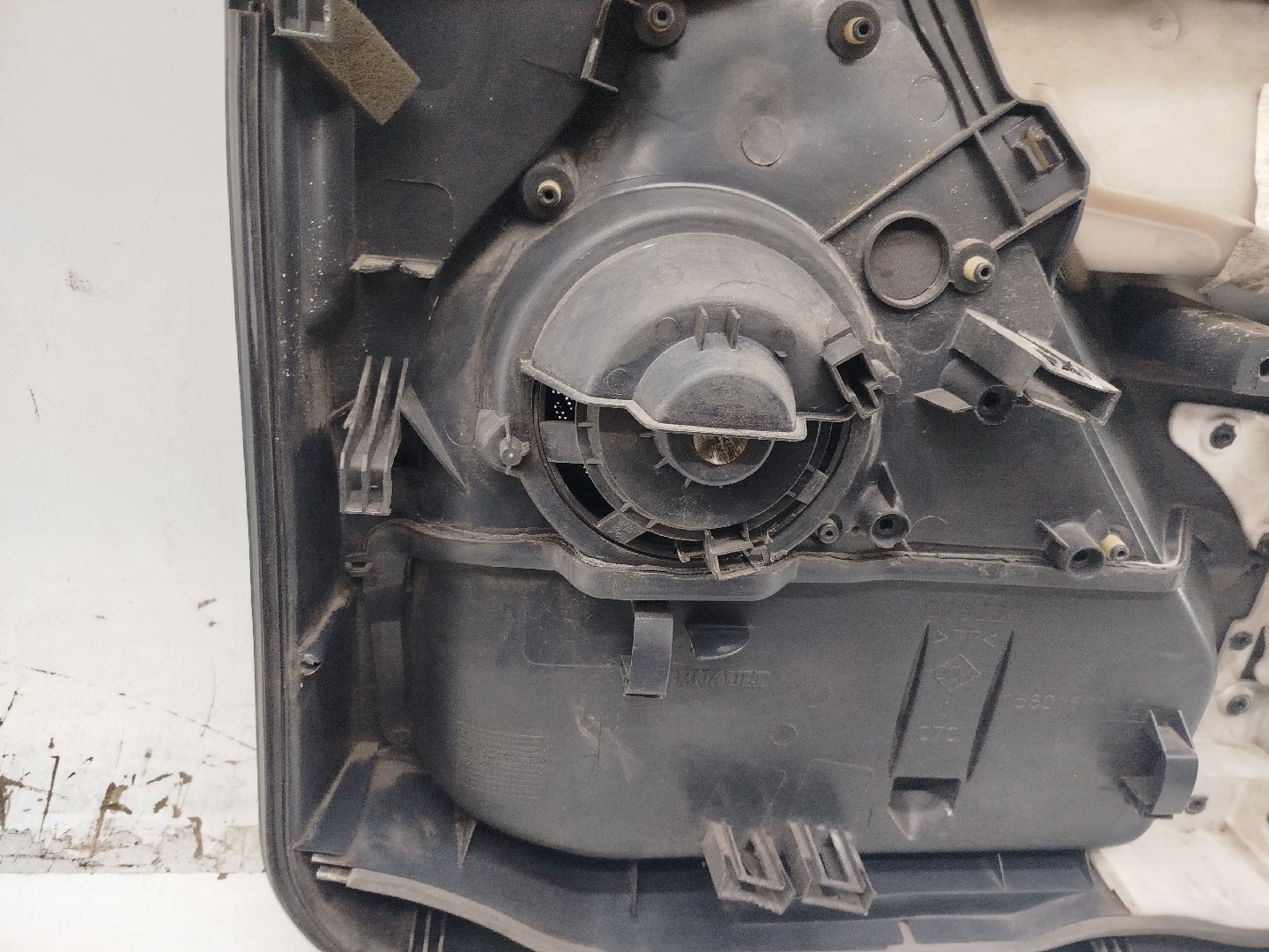 Quartela de porta frente esquerda RENAULT MEGANE II Grandtour (KM0/1_) | 03 - 12 Imagem-4