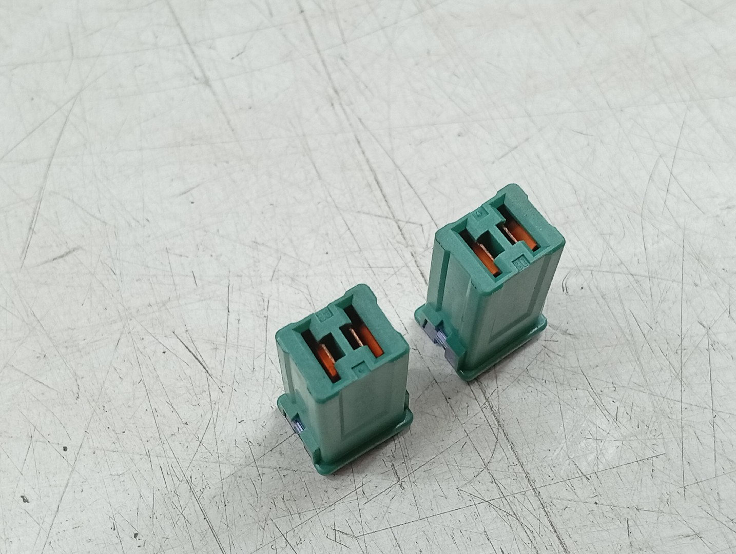 Fusível OPEL ASTRA H Combi (A04) | 04 - 14 Imagem-2