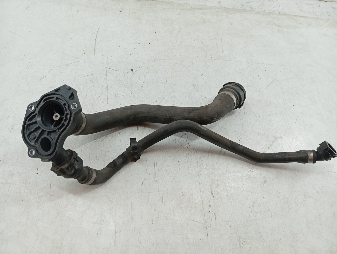 Carcaça de termostato BMW 3 (F30, F80) | 11 - 18 Imagem-3