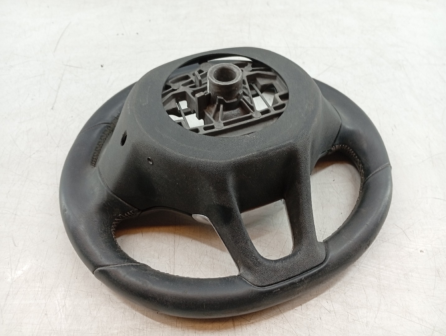 Volante PEUGEOT 208 I (CA_, CC_) | 12 -  Imagem-3