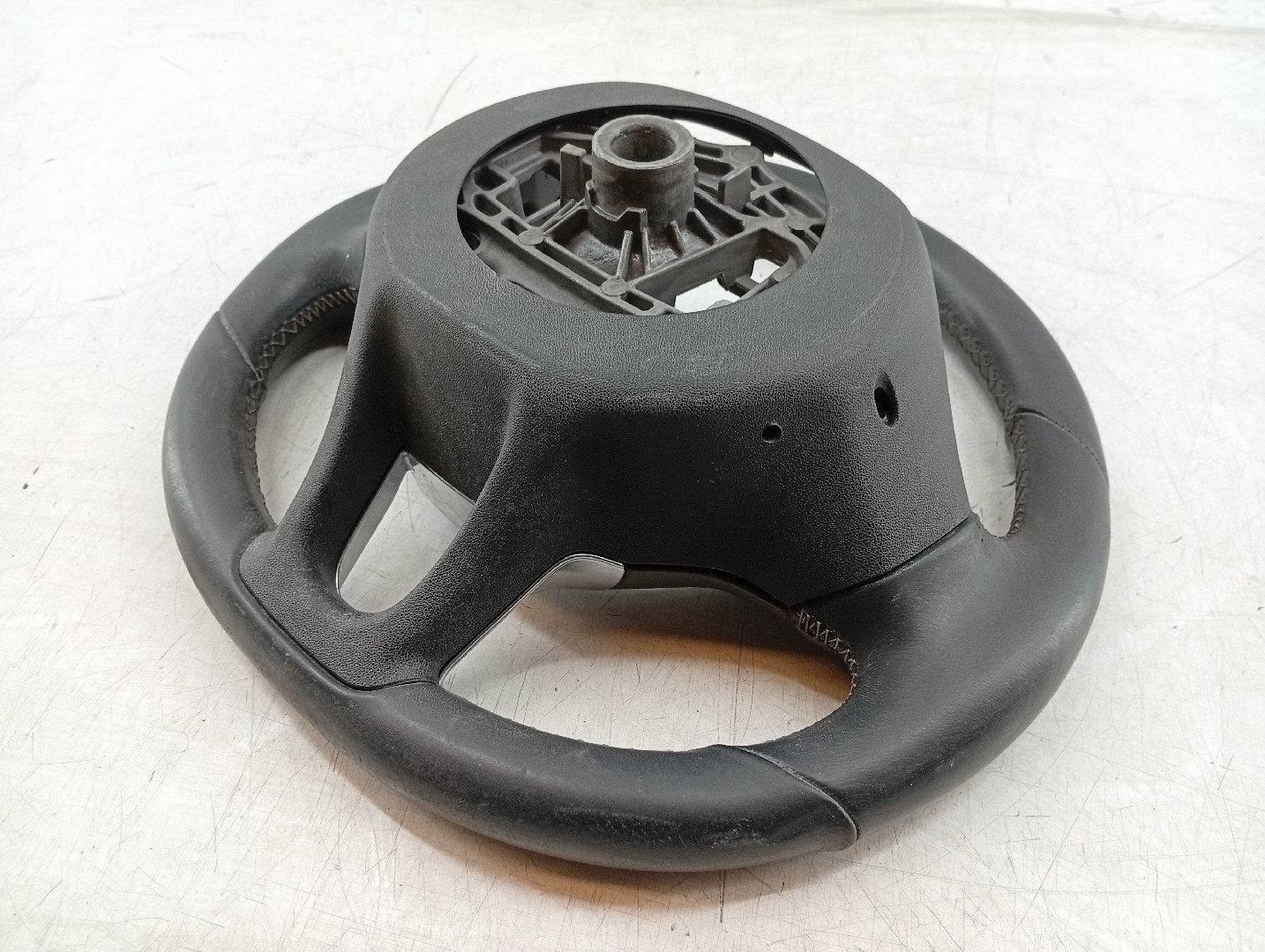 Volante PEUGEOT 208 I (CA_, CC_) | 12 -  Imagem-4