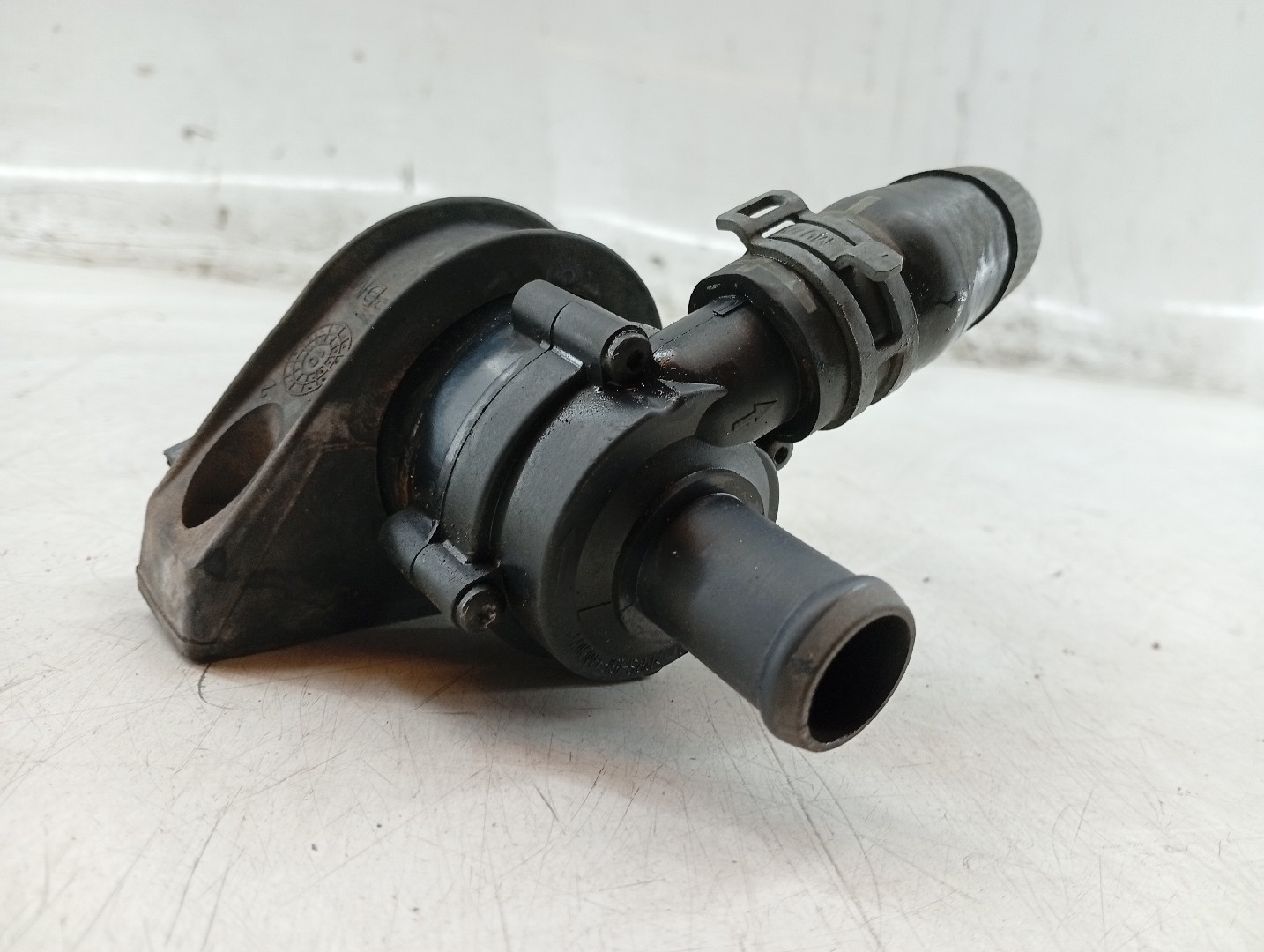 Bomba de agua VOLKSWAGEN POLO (6R1, 6C1) | 09 -  Imagem-1