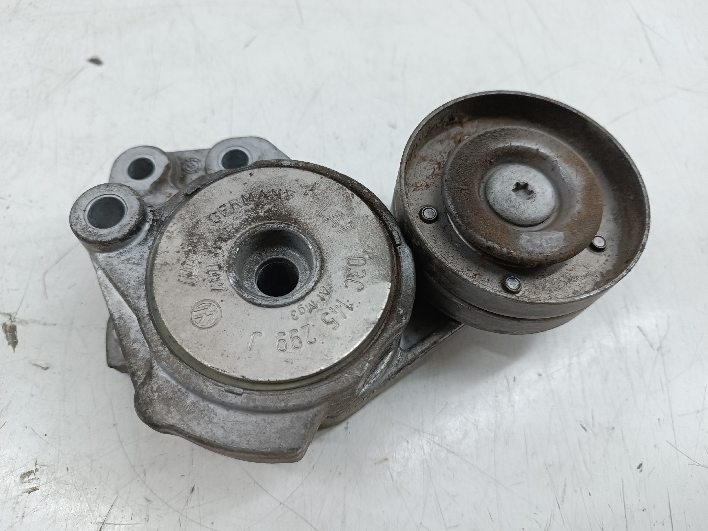 Rolo tensor, correia trapezoidal VOLKSWAGEN POLO (6R1, 6C1) | 09 - 