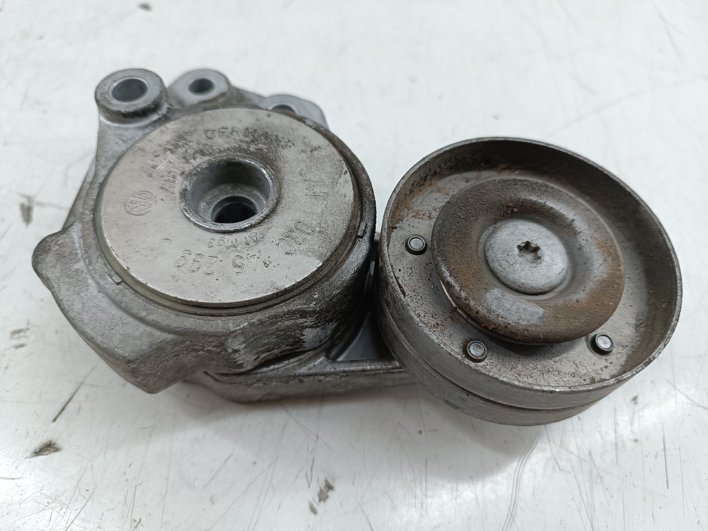 Rolo tensor, correia trapezoidal VOLKSWAGEN POLO (6R1, 6C1) | 09 -  Imagem-4