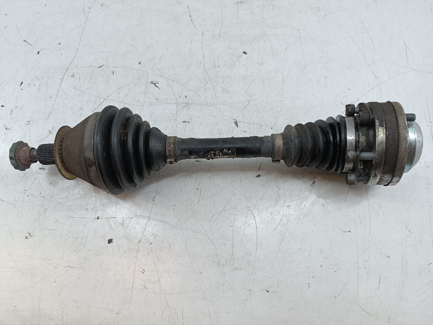 Transmissão frente esquerda VOLKSWAGEN POLO (6R1, 6C1) | 09 - 