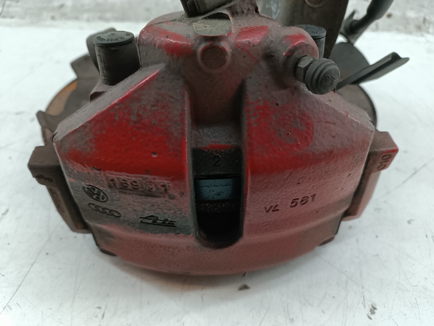 Manga de eixo frente esquerda VOLKSWAGEN POLO (6R1, 6C1) | 09 -  Imagem-3