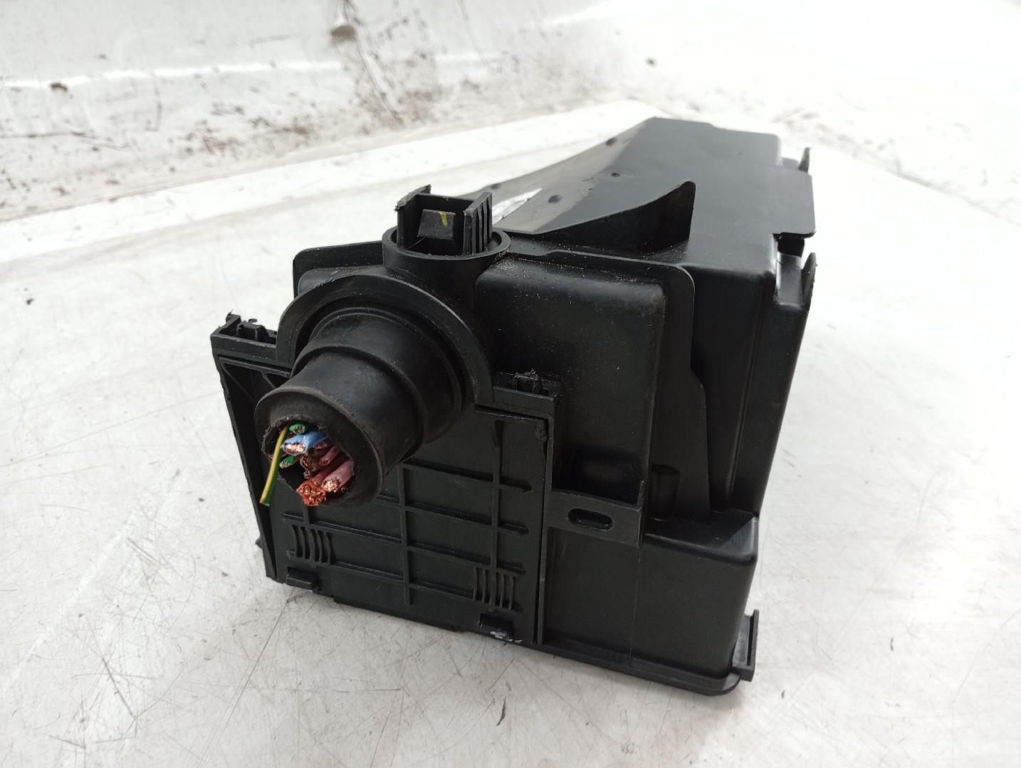 Caixa de fusíveis e relés PEUGEOT 3008 SUV (M_) | 16 -  Imagem-3