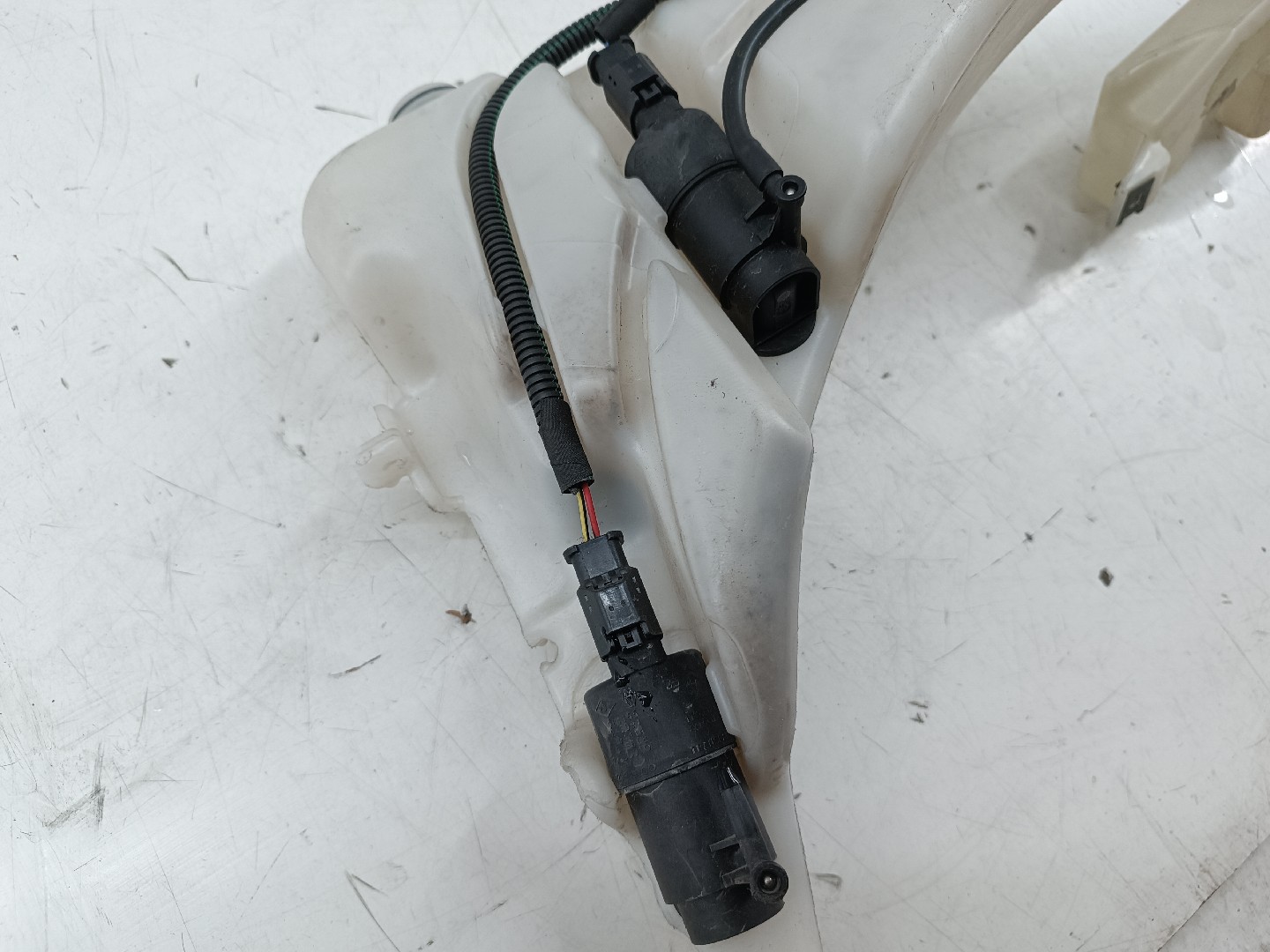 Reservatório de água do limpa para-brisas PEUGEOT 508 II (FB_, FH_, F3_) | 18 -  Imagem-5