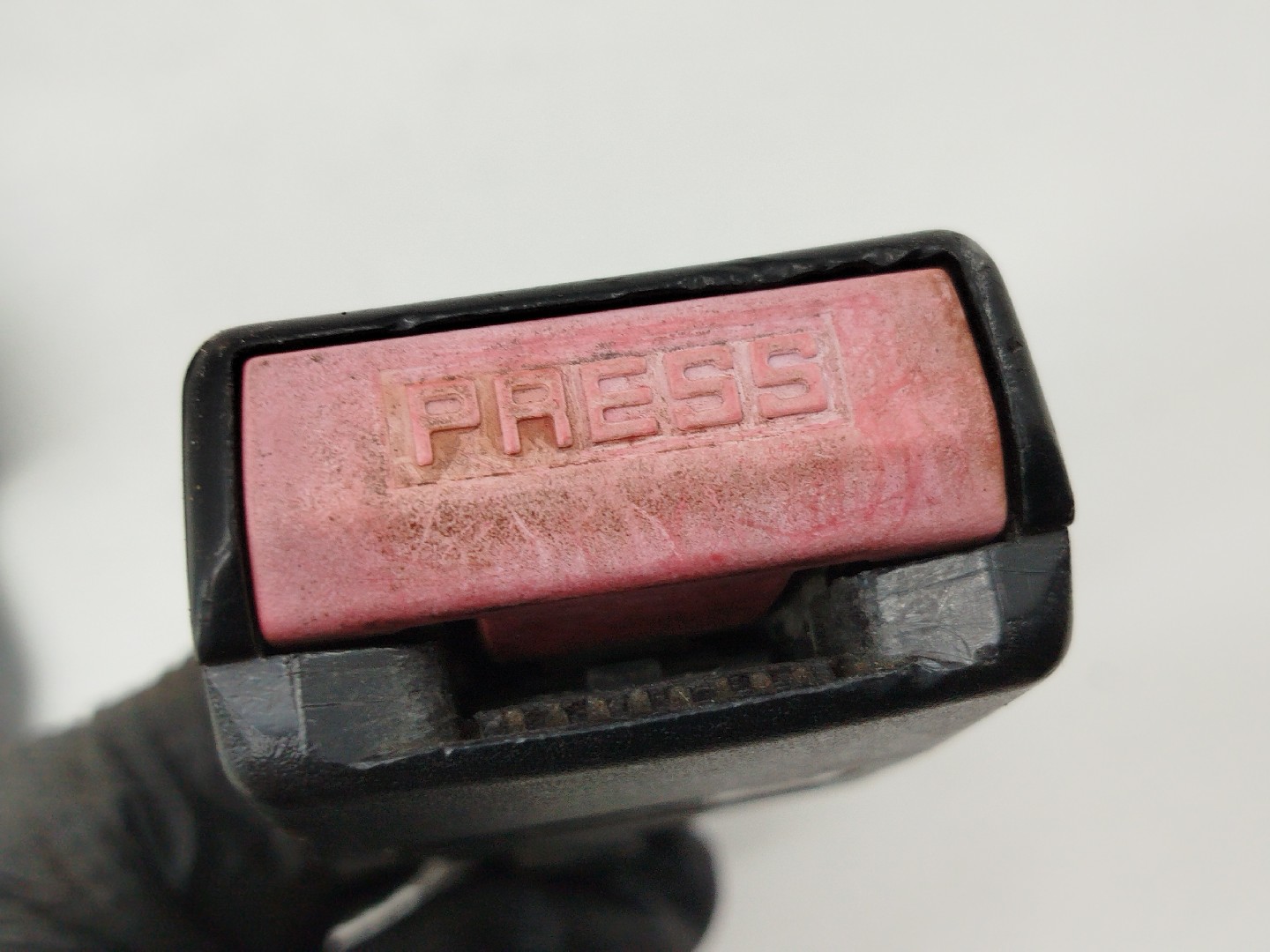 Encaixe cinto traseiro RENAULT MEGANE II Grandtour (KM0/1_) | 03 - 12 Imagem-2