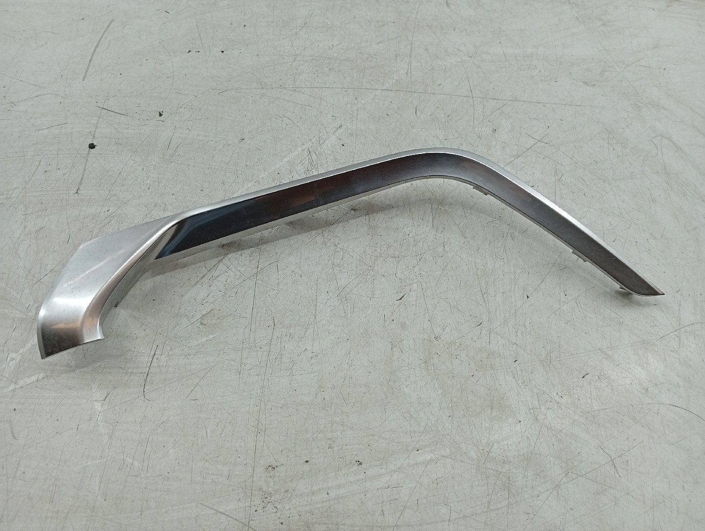 Acabamento de consola central PEUGEOT 3008 SUV (M_) | 16 - 