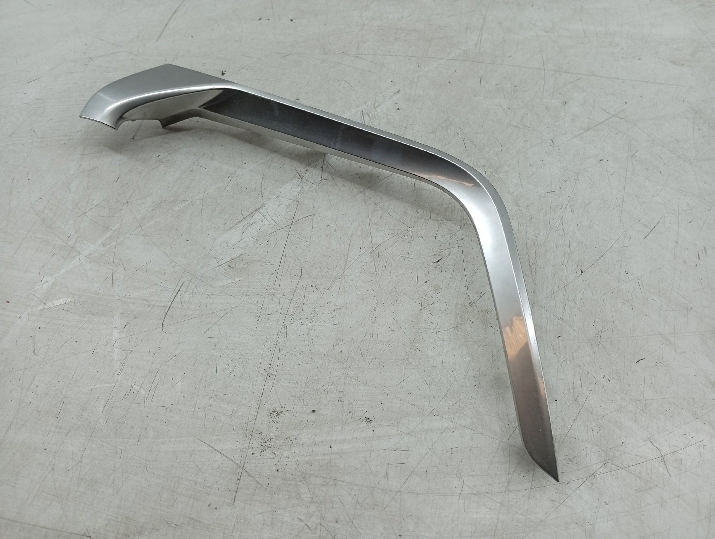 Acabamento de consola central PEUGEOT 3008 SUV (M_) | 16 -  Imagem-1