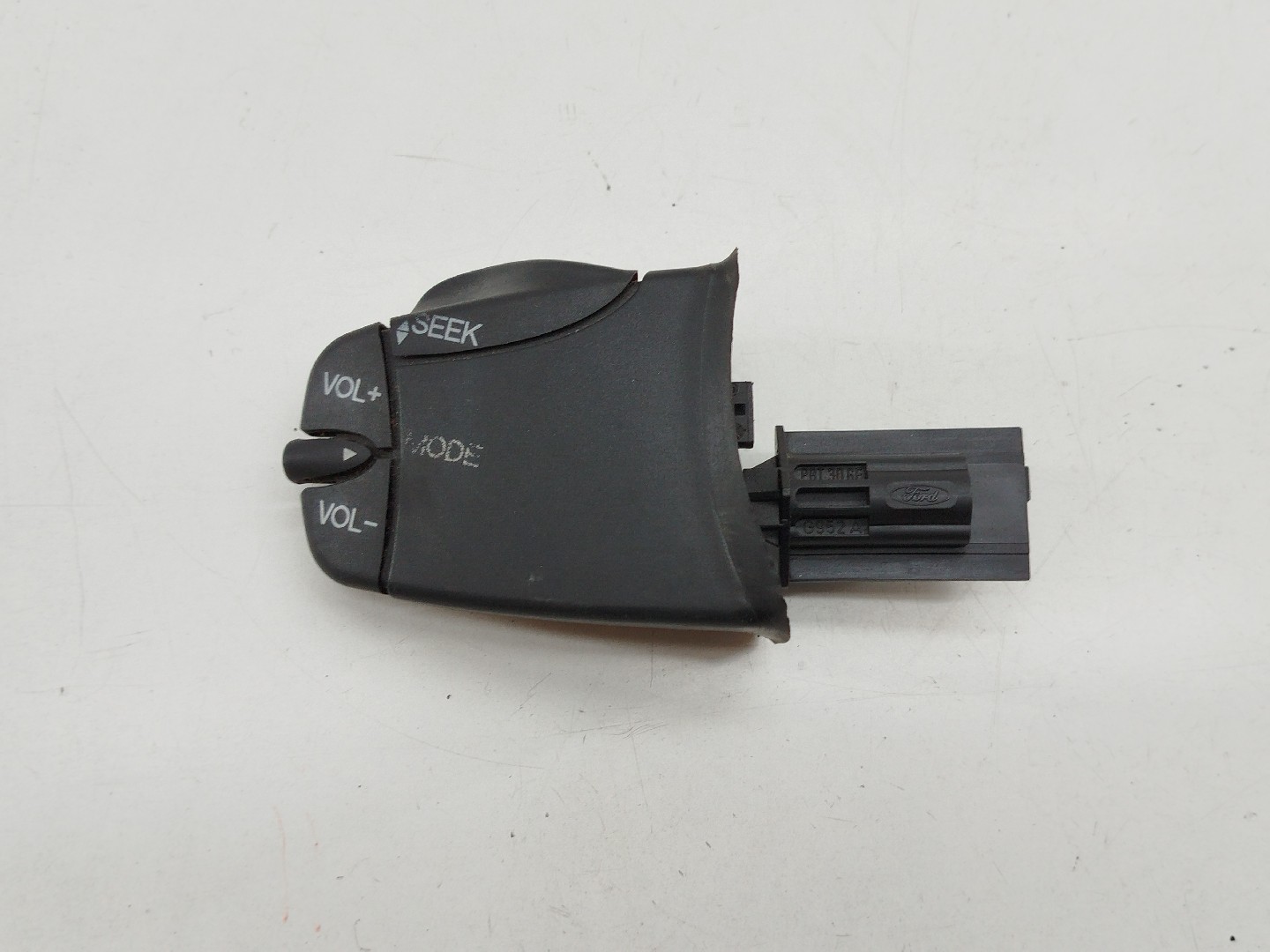 Comando de rádio FORD FOCUS (DAW, DBW) | 98 - 09 Imagem-5