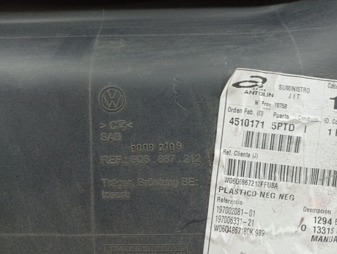 Quartela de porta trás direita VOLKSWAGEN POLO (9N_) | 01 - 14 Imagem-2