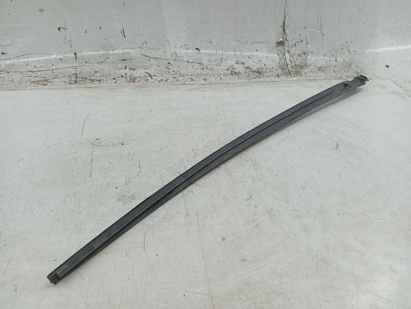 Acabamento de Para-brisas VOLKSWAGEN GOLF V (1K1) | 03 - 09 Imagem-1