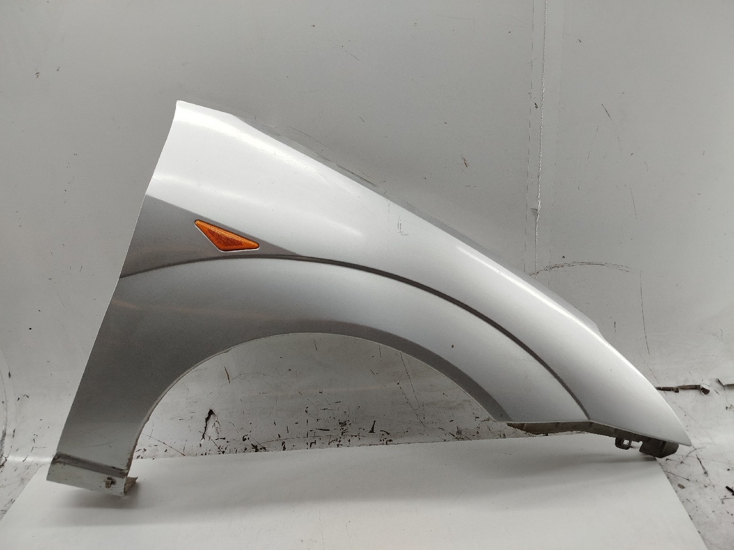 Guarda Lamas Direito FORD FOCUS (DAW, DBW) | 98 - 09 Imagem-6