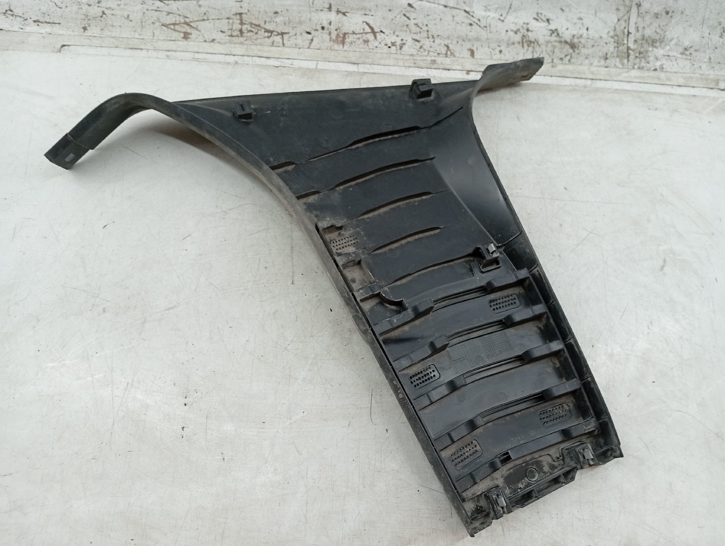 Moldura de pilar B direita VOLVO V40 Hatchback (525, 526) | 12 -  Imagem-1