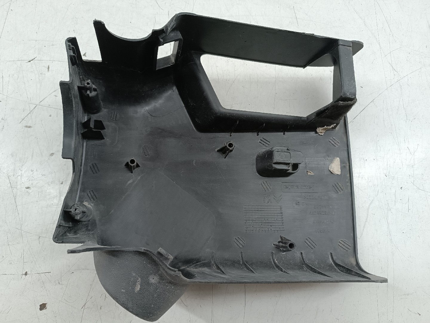 Revestimento da coluna de direção CITROEN C3 II (SC_) | 09 -  Imagem-2