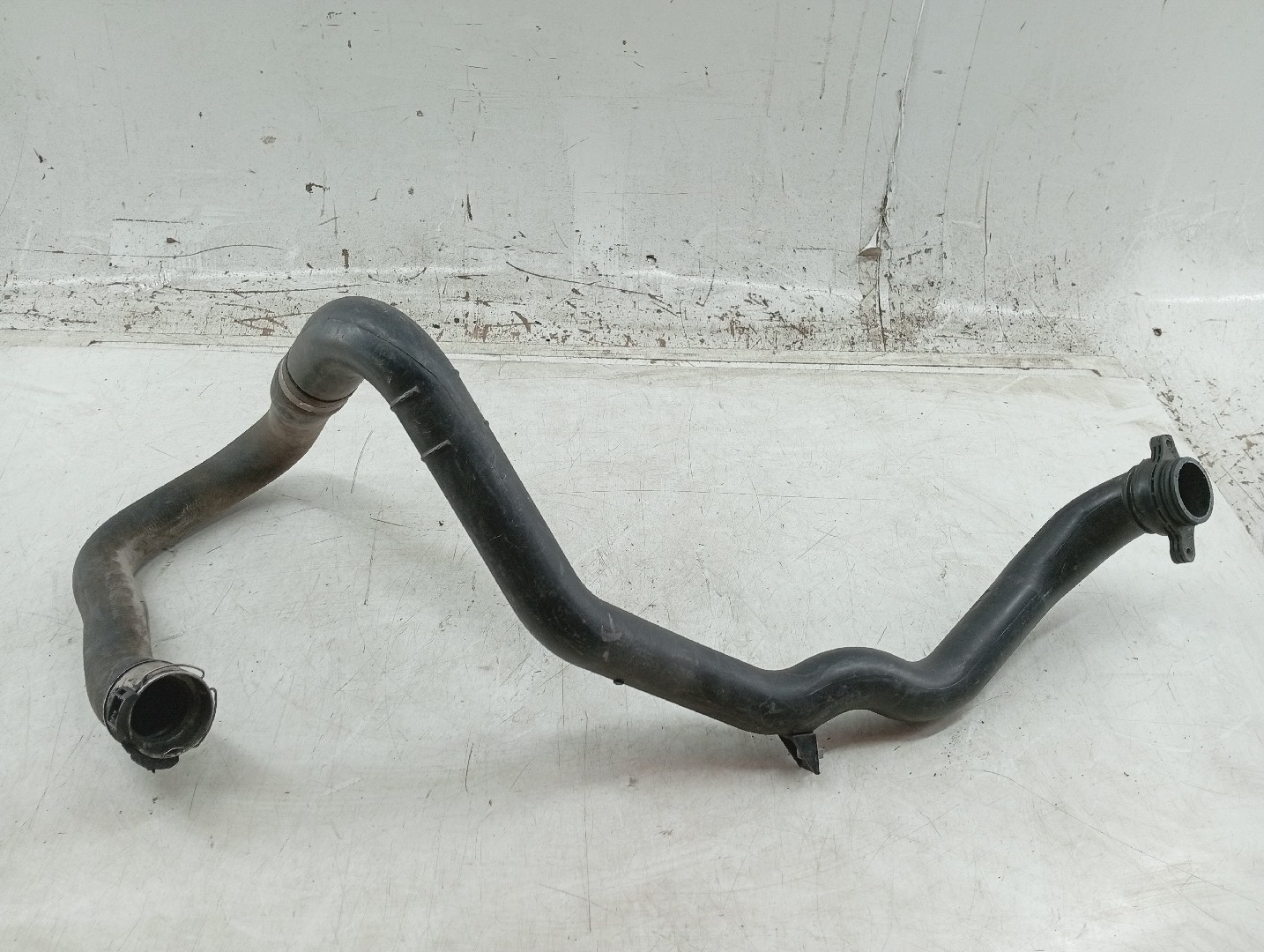 Tubagem do Intercooler OPEL CORSA D (S07) | 06 - 14 Imagem-4