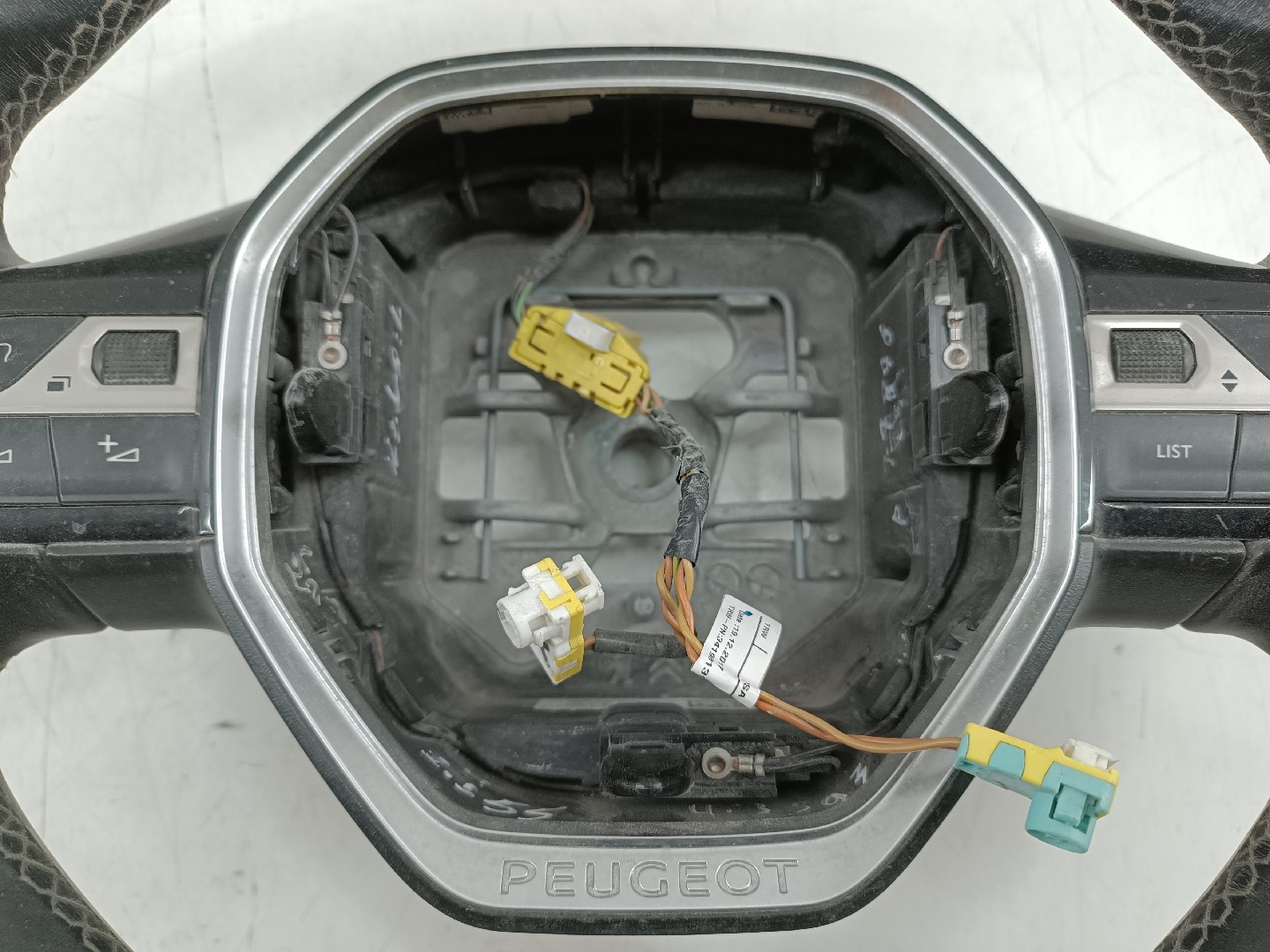 Volante PEUGEOT 3008 SUV (M_) | 16 -  Imagem-5