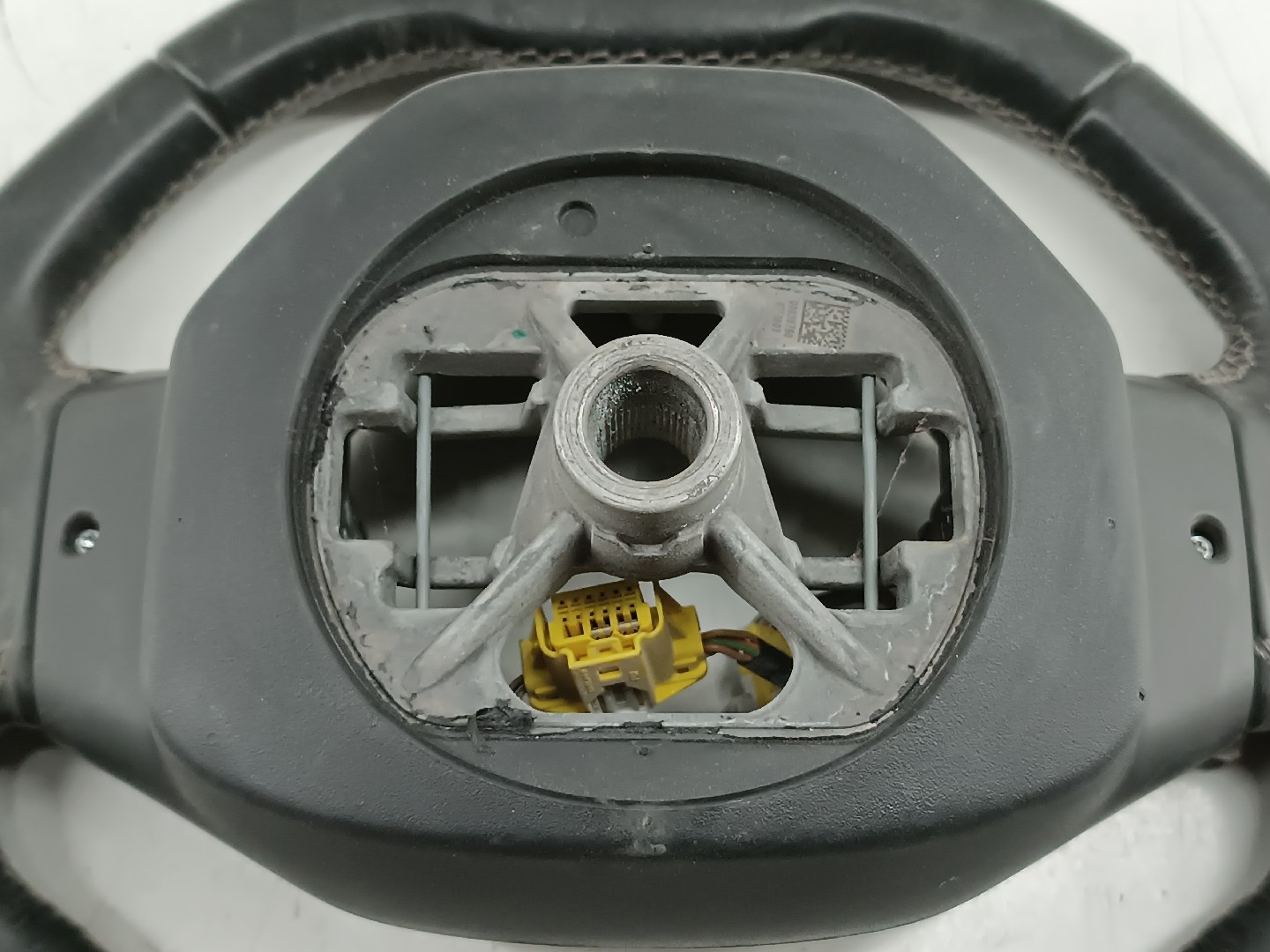 Volante PEUGEOT 3008 SUV (M_) | 16 -  Imagem-1